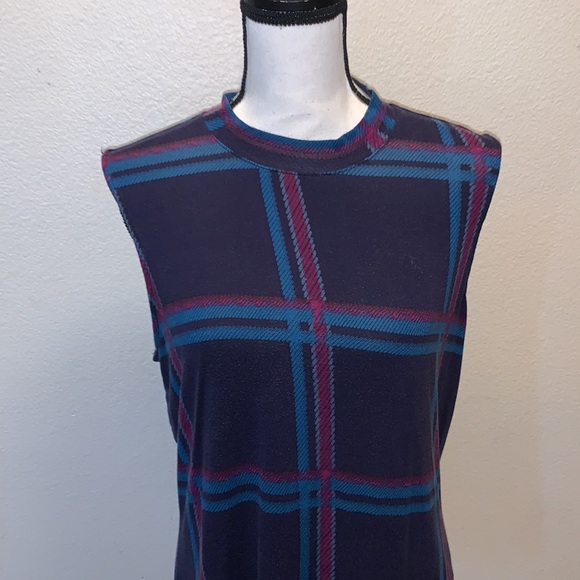 Apt 9 blue plaid stretchy sleeveless top - Picture 2 of 6